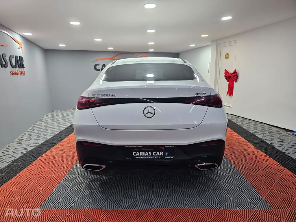 Mercedes-Benz GLC 300 de 4MATIC AMG Line