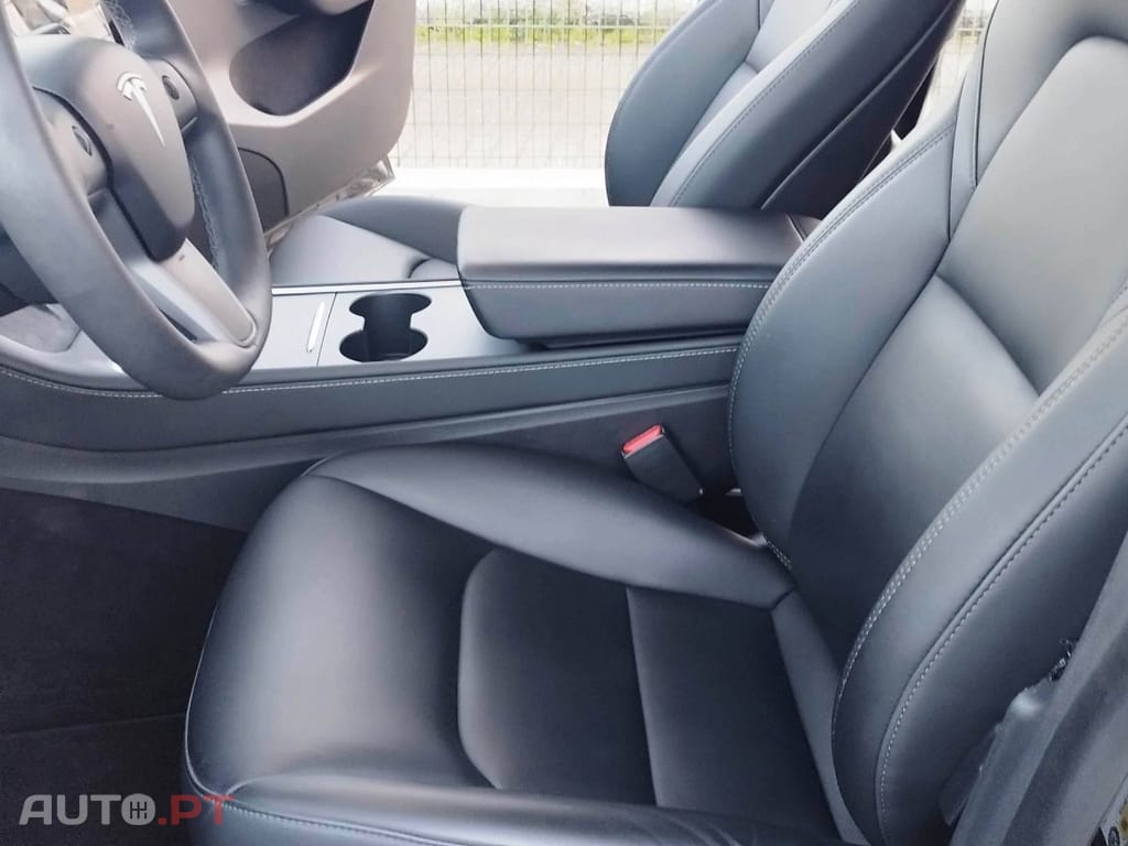 Tesla Model Y Tração Traseira