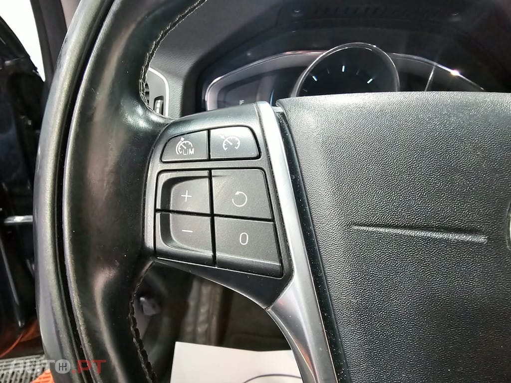 Volvo V60 2.4 D6 Summum AWD Phev