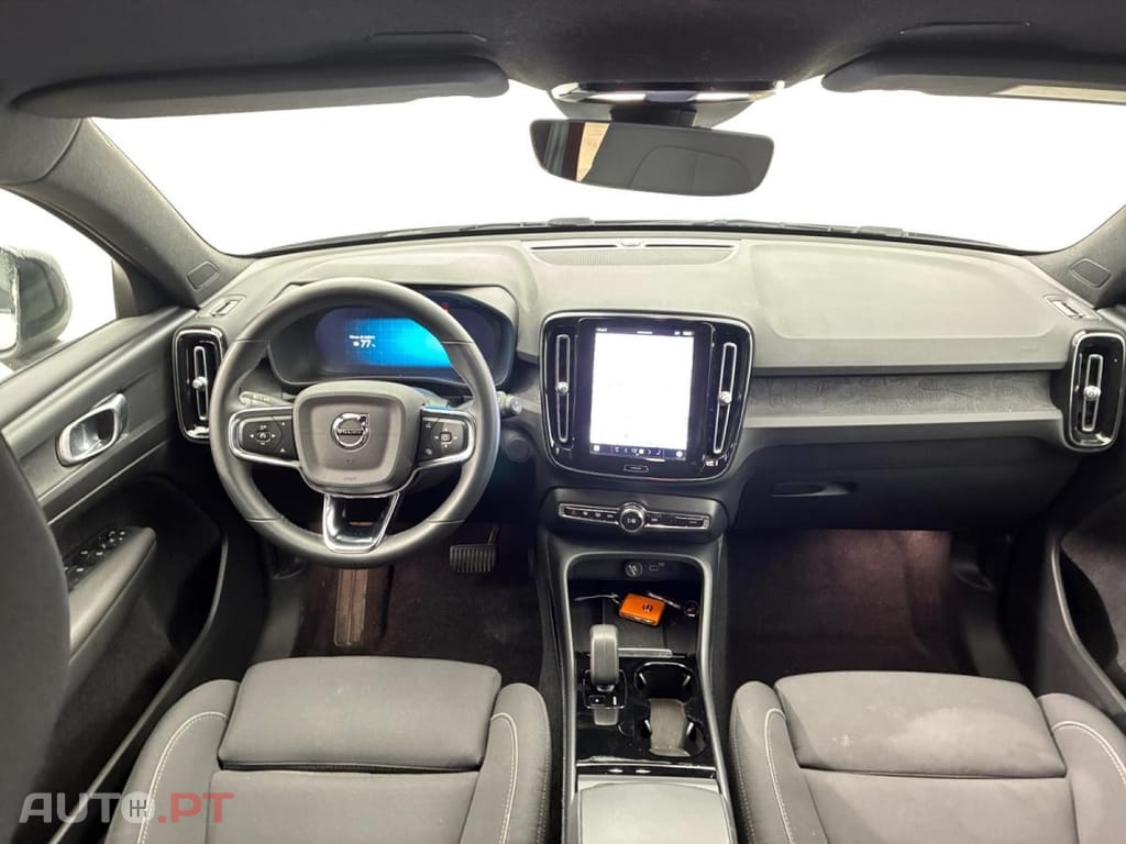 Volvo XC40 Recharge Start