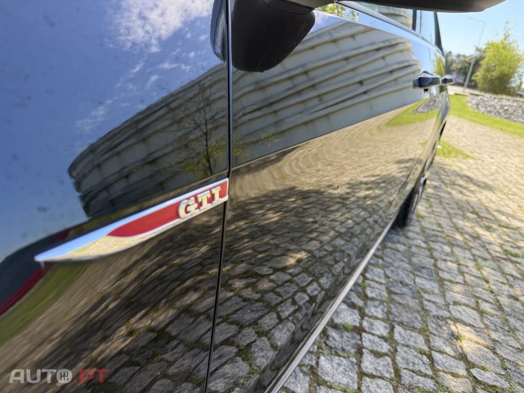 Volkswagen Golf 2.0 TSI GTI DSG