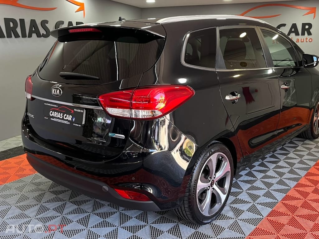Kia Carens 1.7 CRDi ISG TX