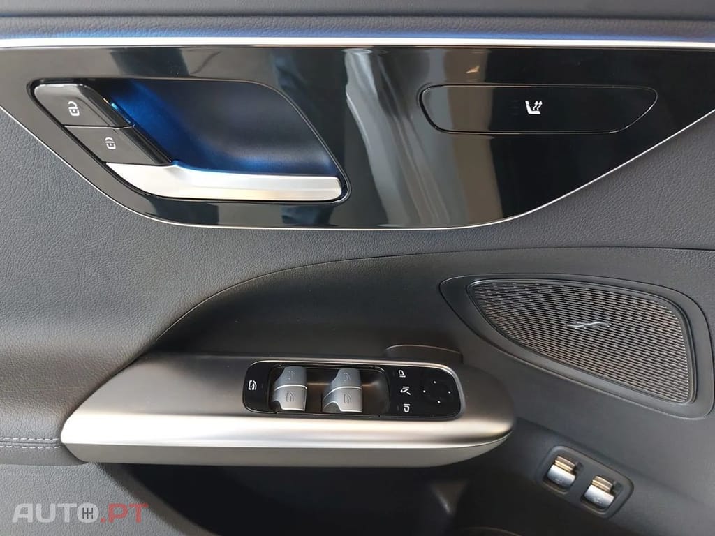 Mercedes-Benz C 300 e AMG Line