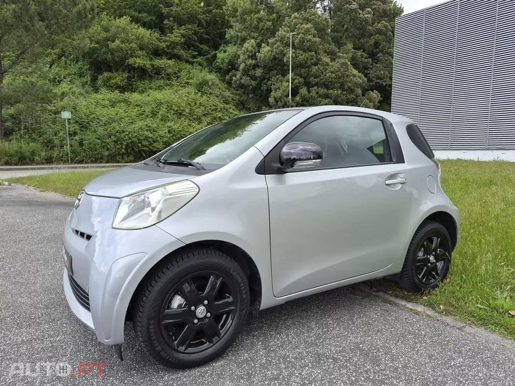 Toyota iQ 1.0 VVT-i Essential+AC