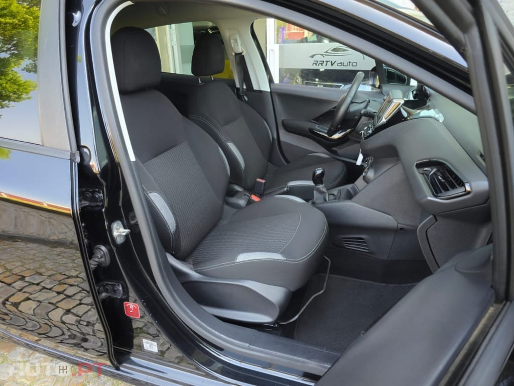 Peugeot 208 1.6 BlueHDi Active