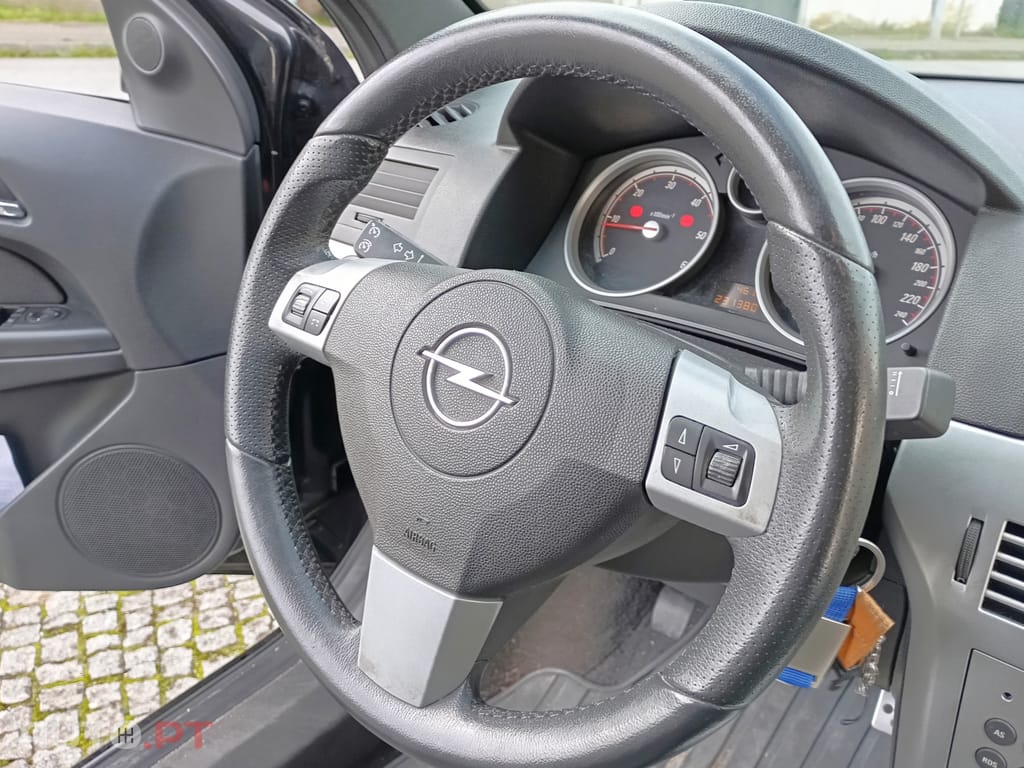 Opel Astra GTC 1.3 cdti sportvan