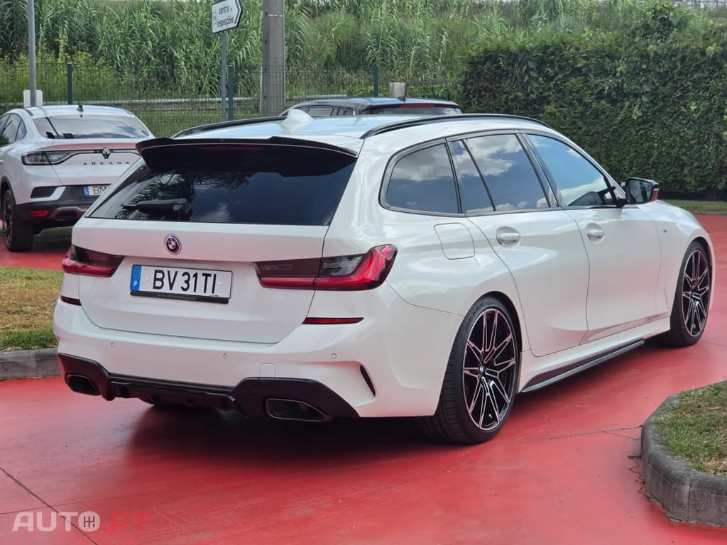 BMW 330 e Pack M Auto — fotografia 5