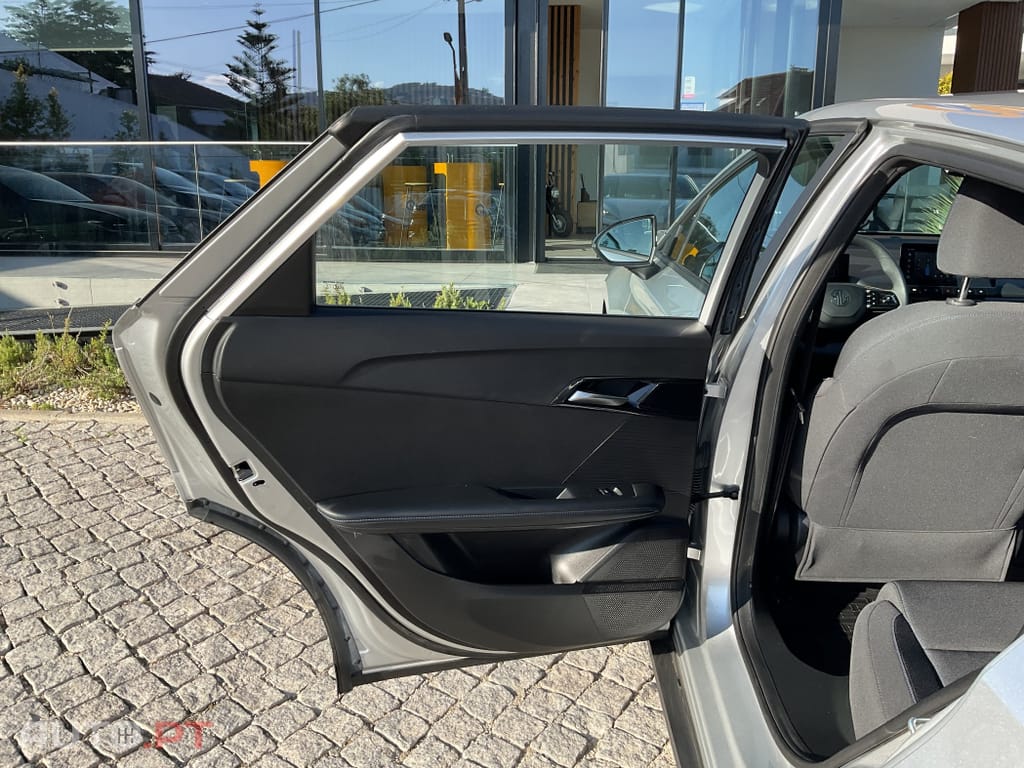 MG MG4 51 kWh Standard