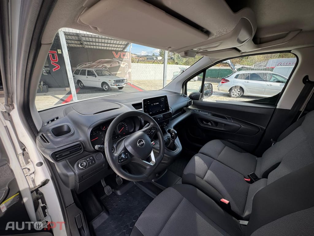 Opel Combo 1.5 CDTI 3 LUG. LONGA ENJOY