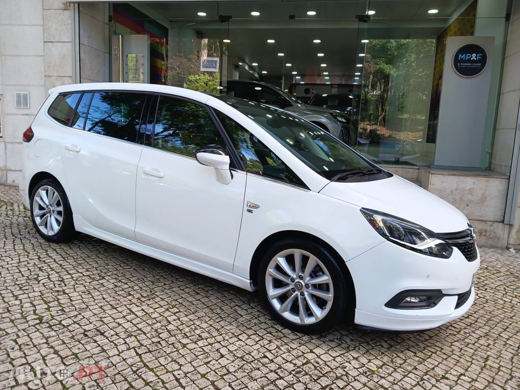 Opel Zafira 2.0 CDTi OPC Line S/S