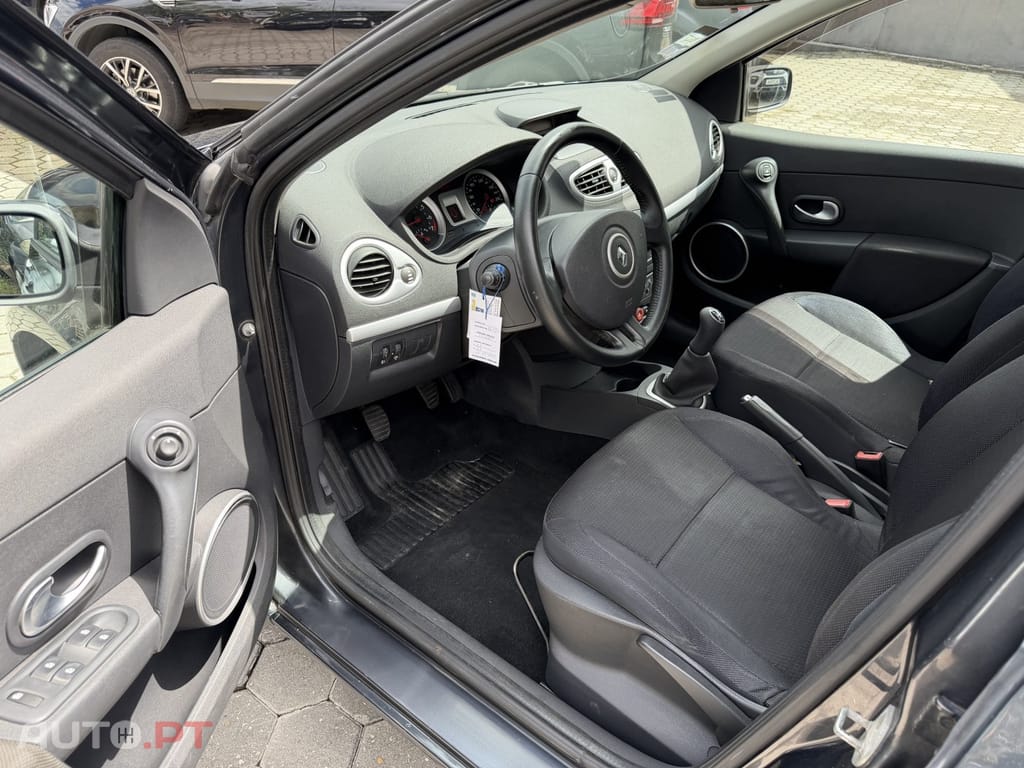 Renault Clio 1.2 16V Confort Dynamique