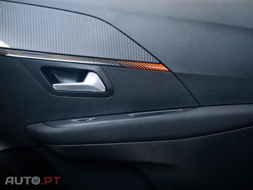 Peugeot E-208 50 kWh Active