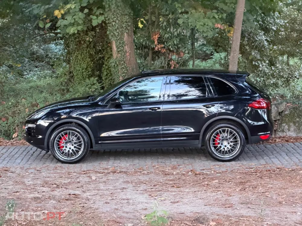 Porsche Cayenne Platinum Edition