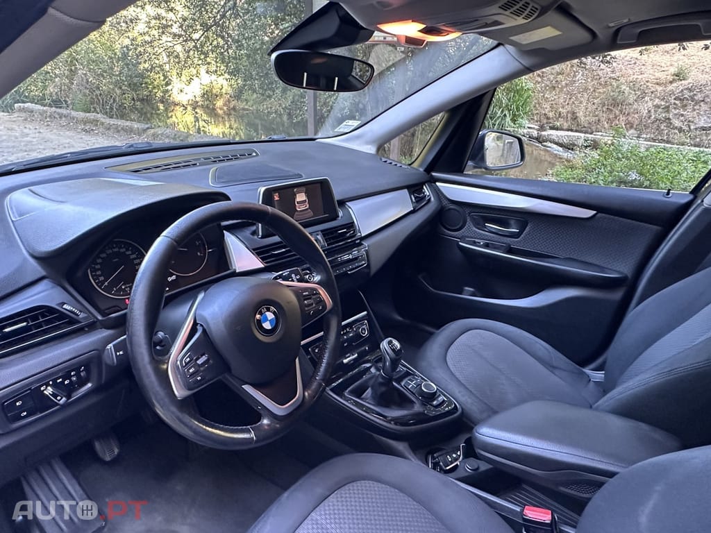 BMW 216 d Line Luxury