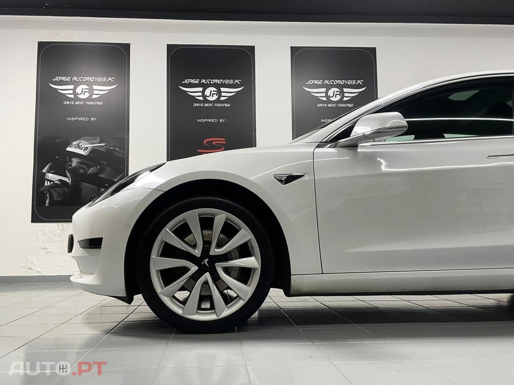 Tesla Model 3 Standard RWD Plus