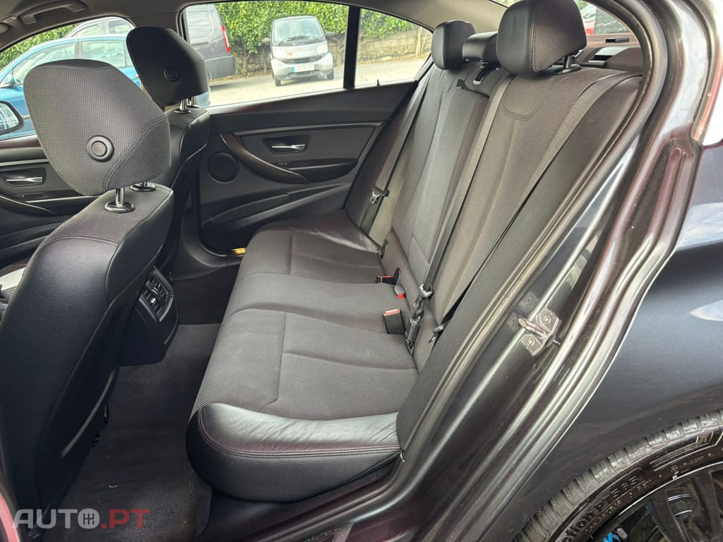 BMW 320 d Touring EfficientDynamics Auto