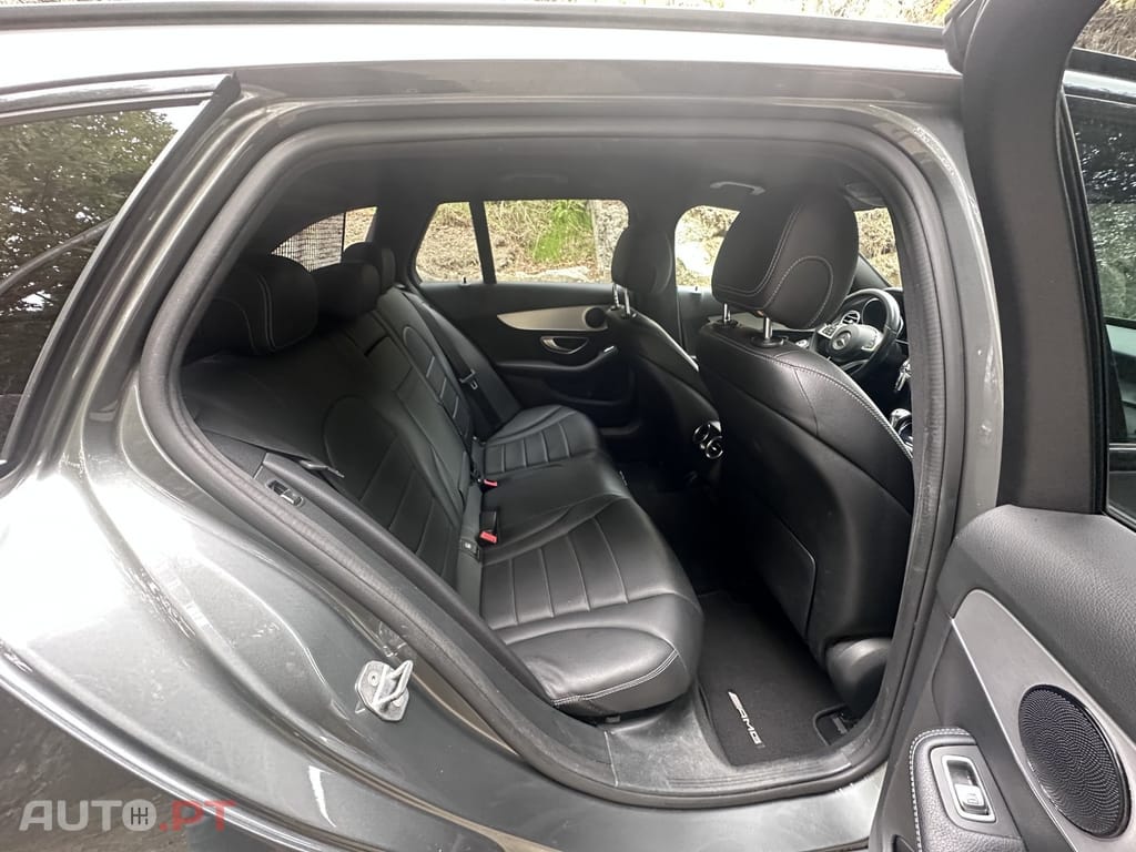 Mercedes-Benz C 220 d AMG Line