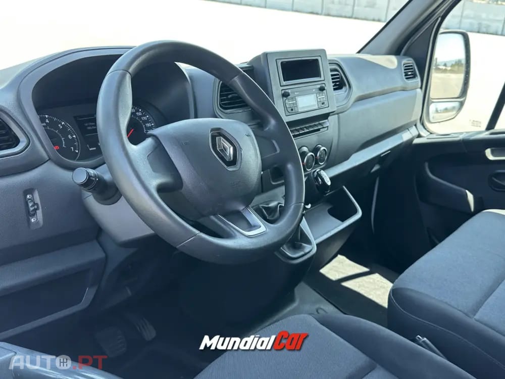 Renault Master Kasten L3H2 2.3 dCi 99.0kW 6-Gang 4 Türen