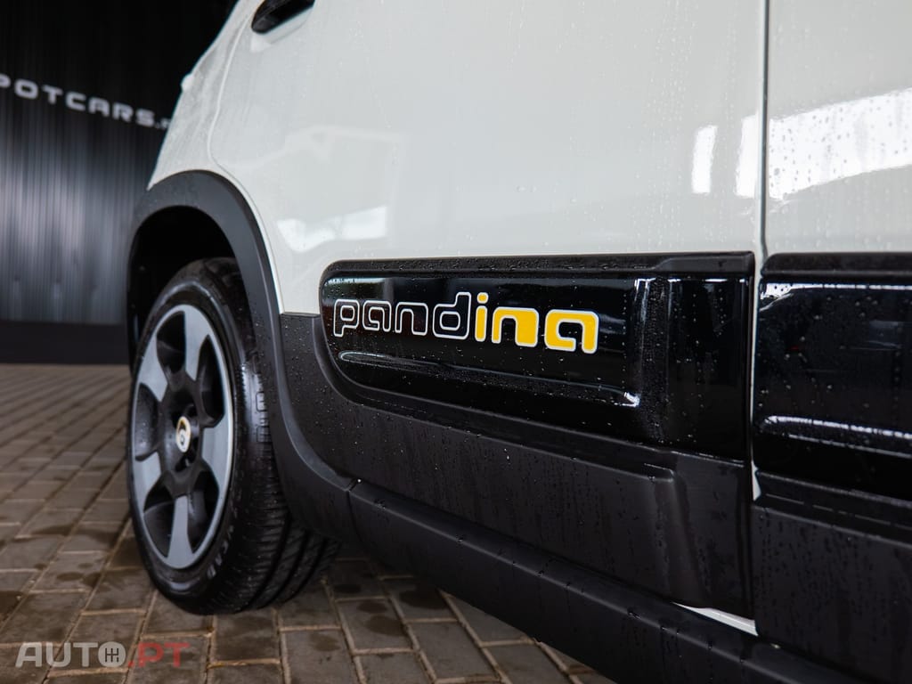 Fiat Panda Pandina 1.0 Hybrid Icon