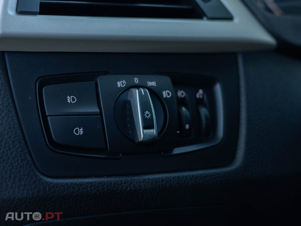 BMW 318 d Touring Advantage