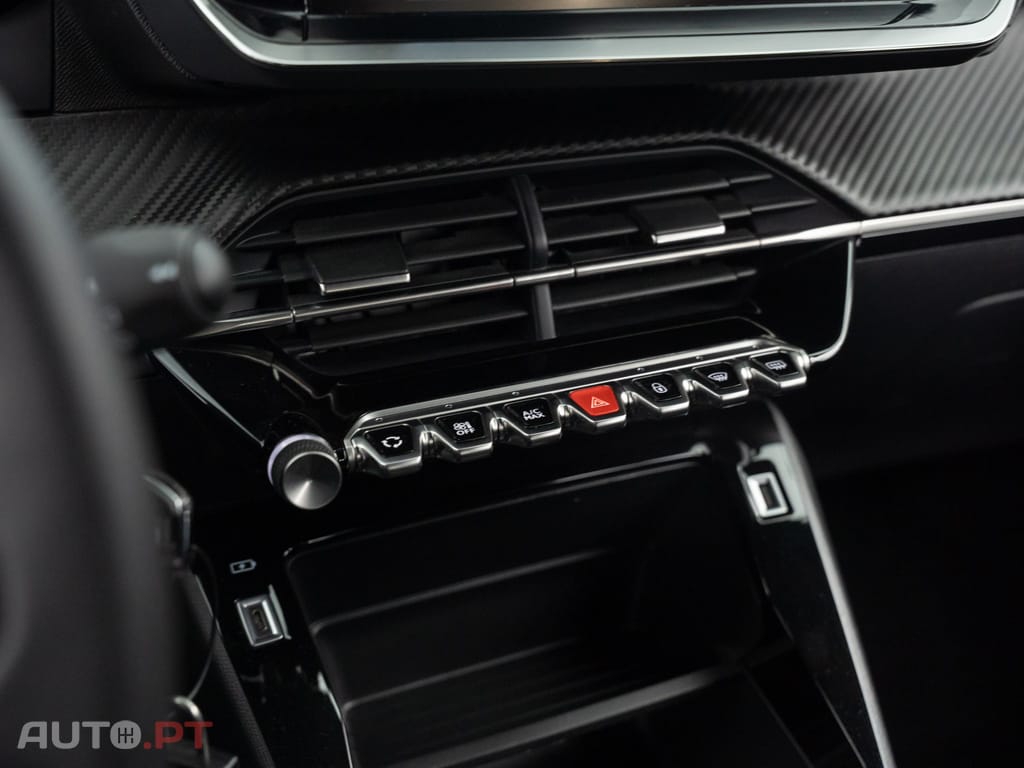 Peugeot 2008 1.2 PureTech Active Pack