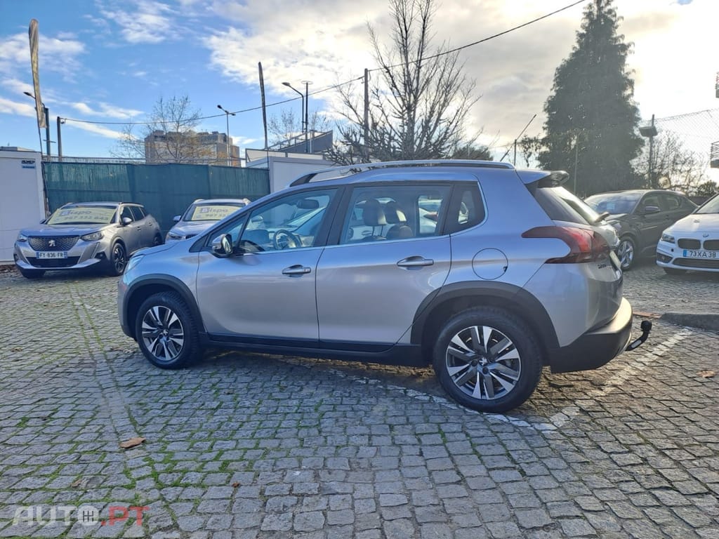 Peugeot 2008 1.2 PureTech Allure EAT6