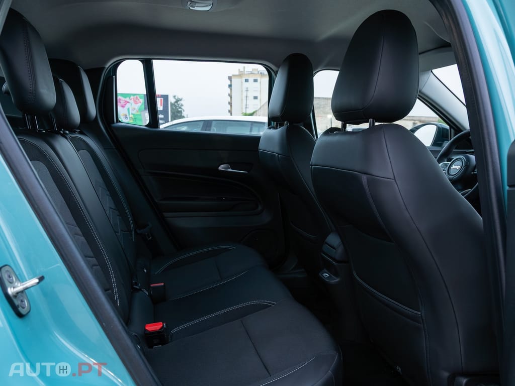 Jeep Avenger 1.2 GSE T3 Altitude