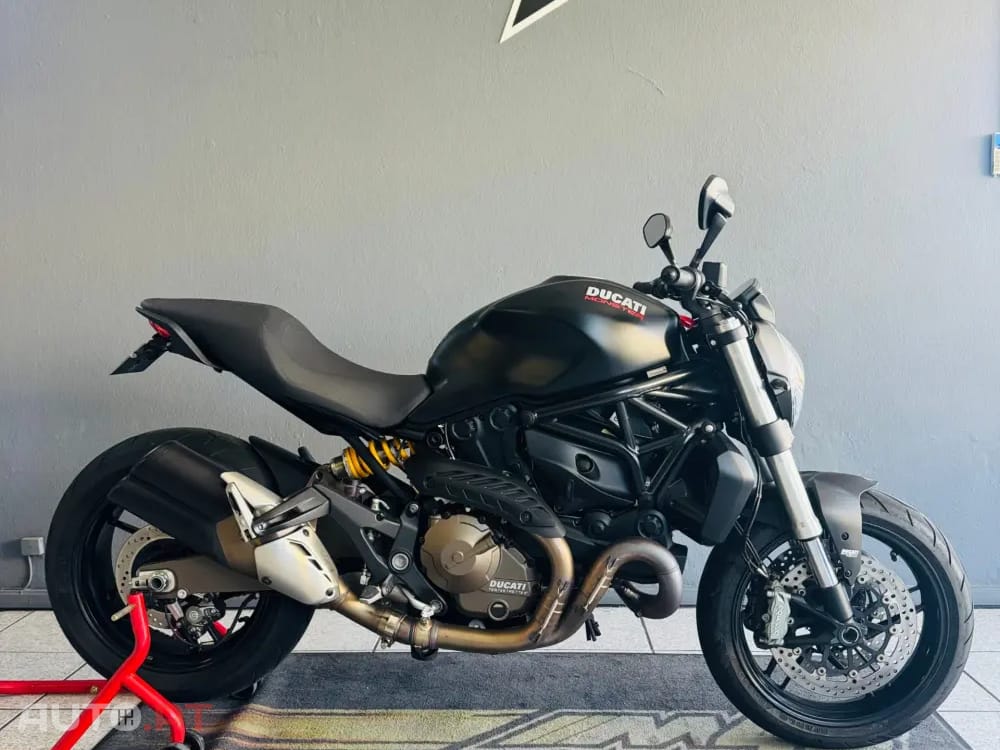 Ducati Monster 821