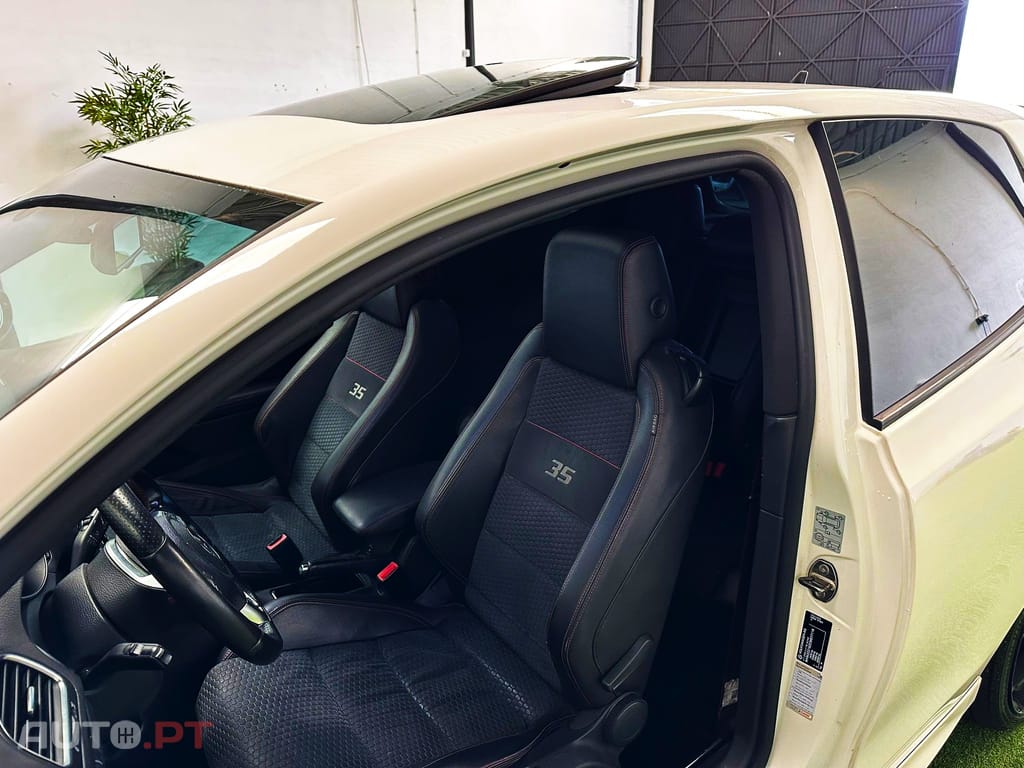 Volkswagen Golf 2.0 TSI GTI Edition 35