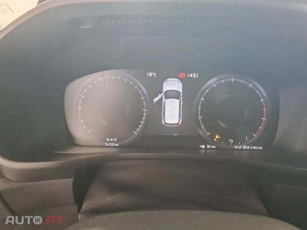 Volvo XC40 1.5 T2 Momentum Core