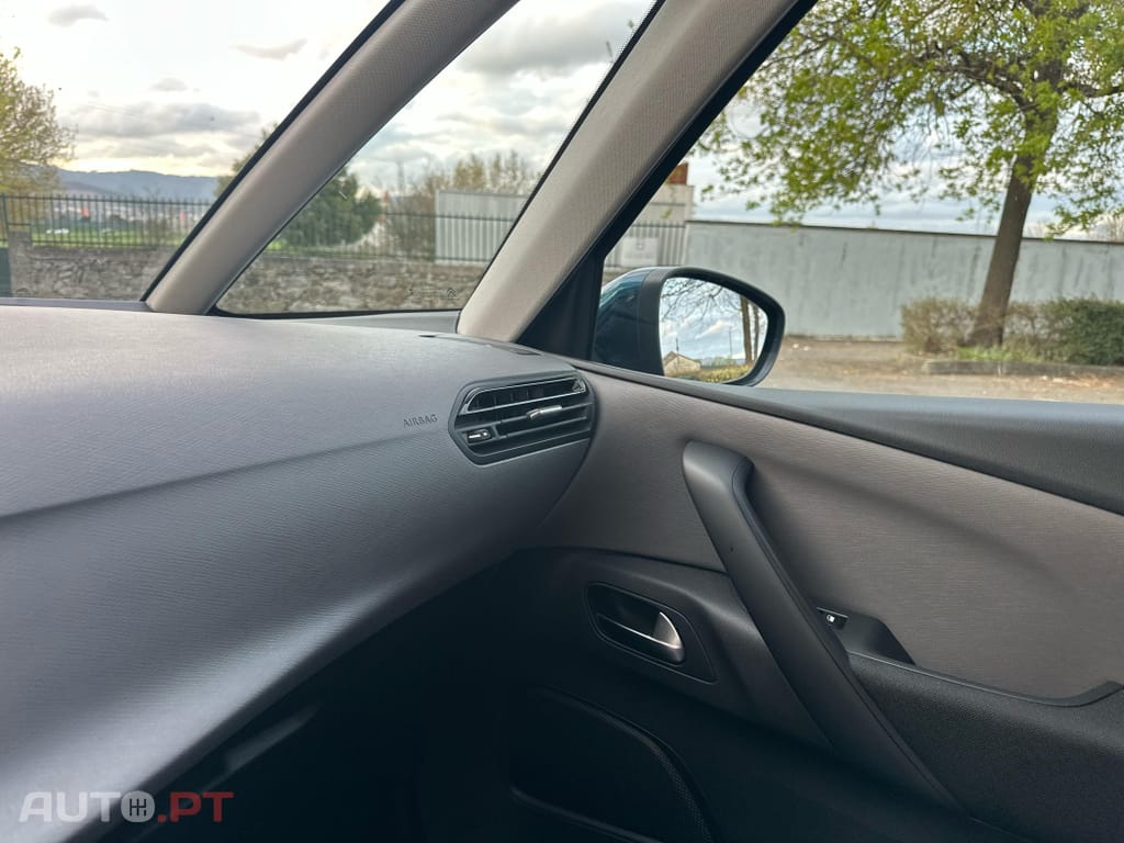 Citroen C4 SpaceTourer 1.2 PureTech Feel EAT8