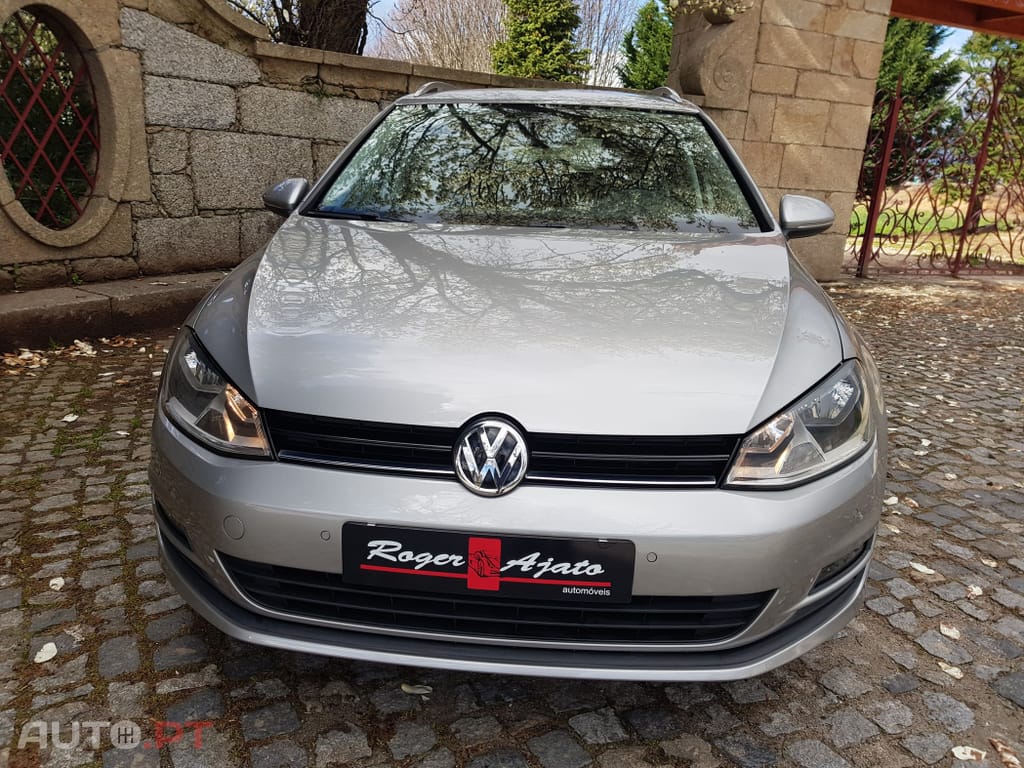 Volkswagen Golf Variant 2.0 TDi Highline DSG