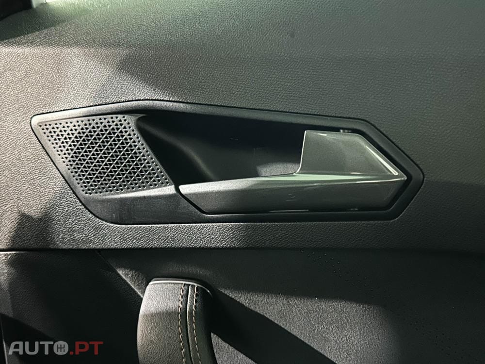 Cupra Formentor 1.5 e-Hybrid DSG VZ Black Edition