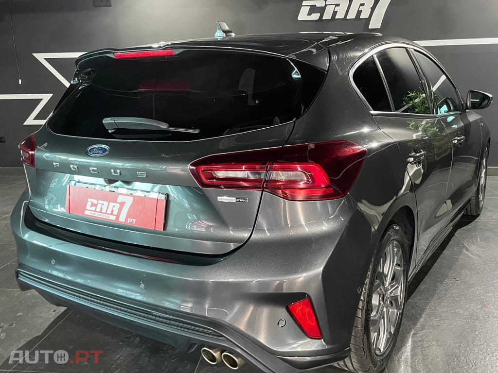 Ford Focus 1.0 EcoBoost MHEV ST-Line X