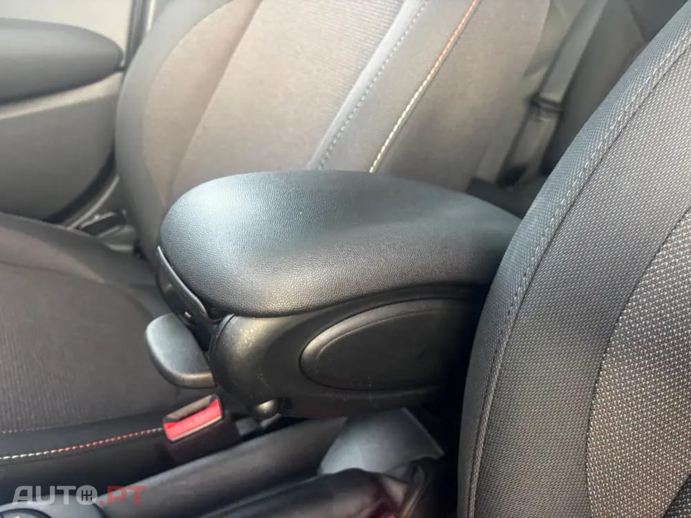 MINI Cooper Cooper Premium Yours Auto