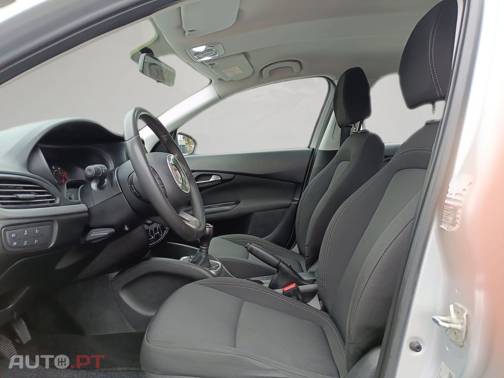 Fiat Tipo 1.3 M-Jet Lounge J17