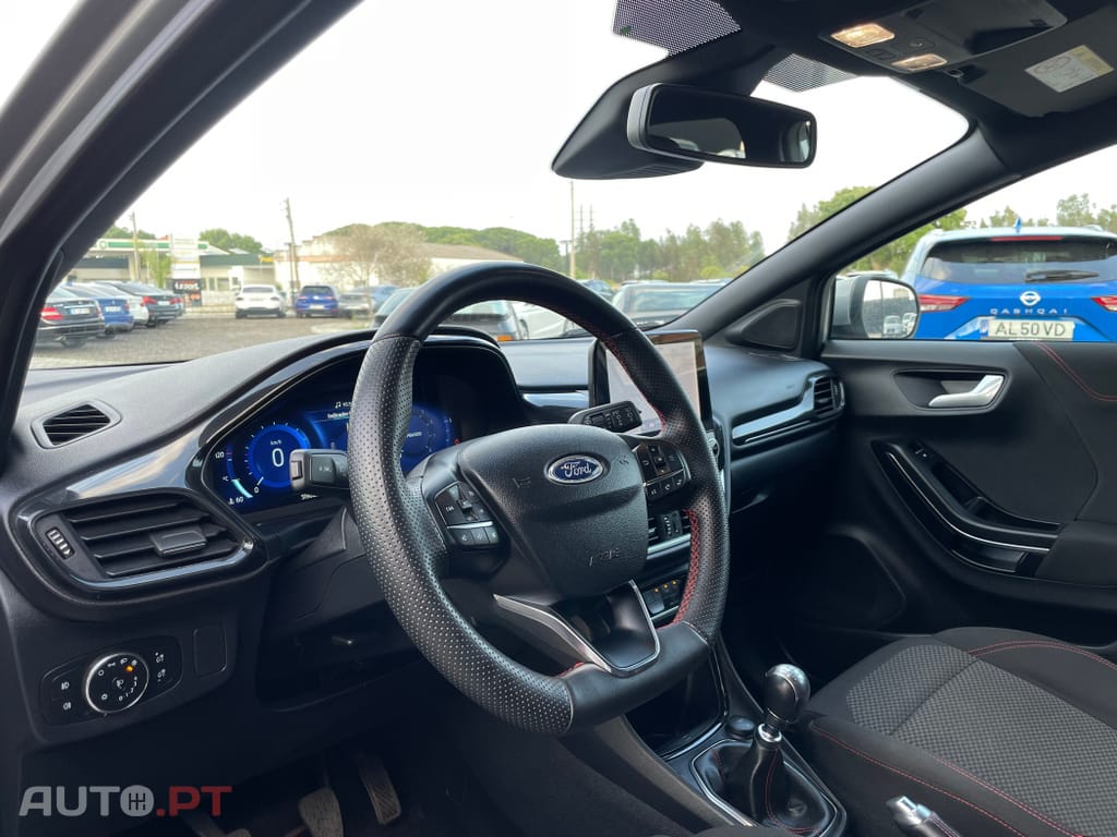 Ford Puma 1.0 EcoBoost MHEV ST-Line