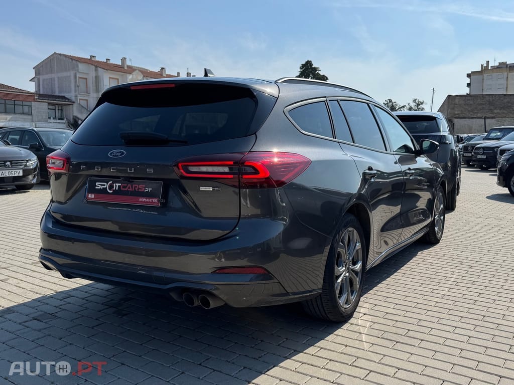 Ford Focus SW 1.0 EcoBoost MHEV ST-Line Aut.