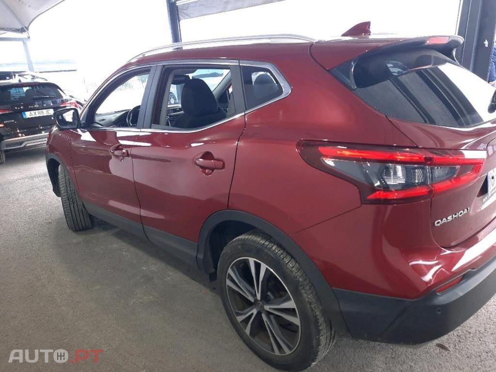 Nissan Qashqai 1.5 dCi N-Connecta J18