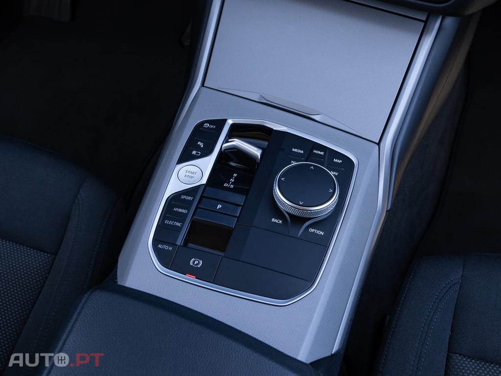 BMW 320 e Auto