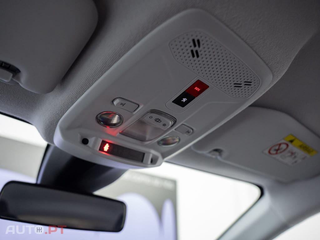 Peugeot E-208 50 kWh Active Pack