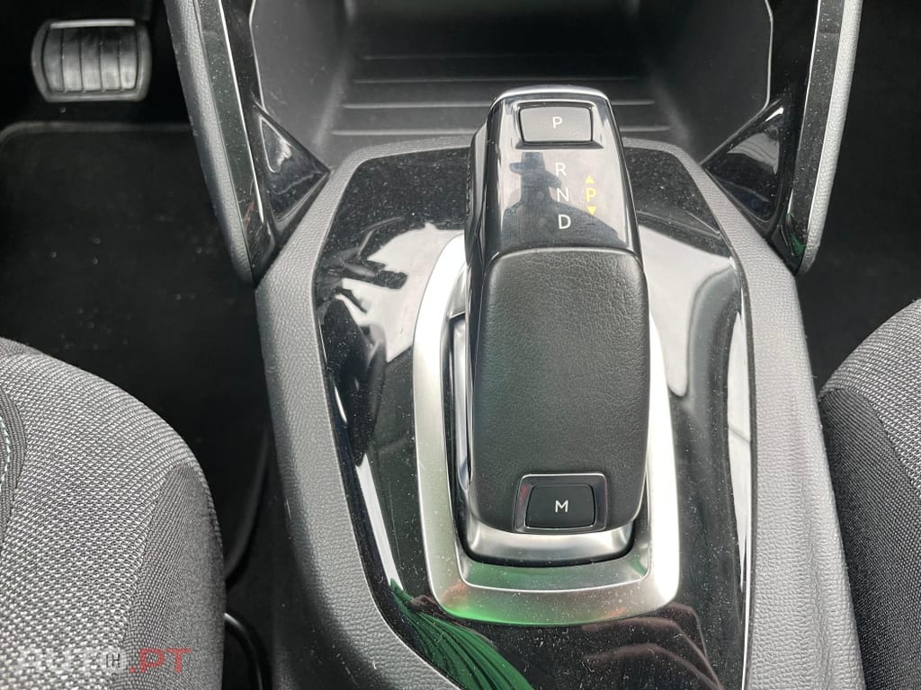 Peugeot 208 1.2 PureTech Allure Pack EAT8