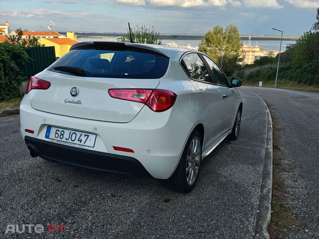 Alfa Romeo Giulietta 1.6 JTDM Distinctive