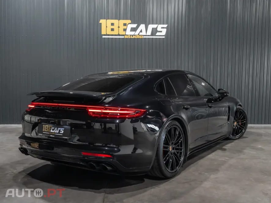 Porsche Panamera S PDK
