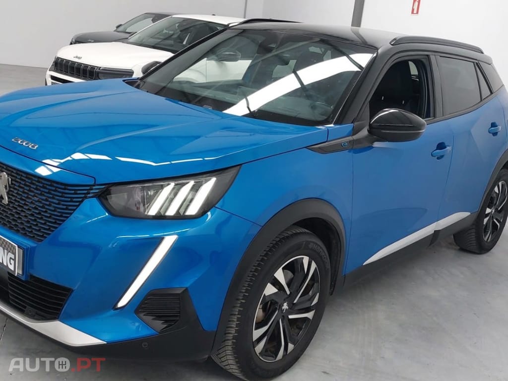 Peugeot E-2008 50 kWh GT