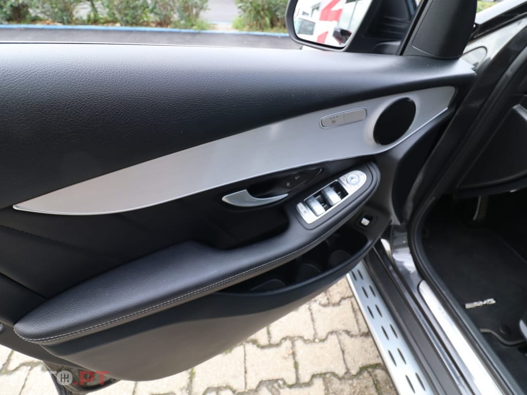 Mercedes-Benz GLC 300 AMG