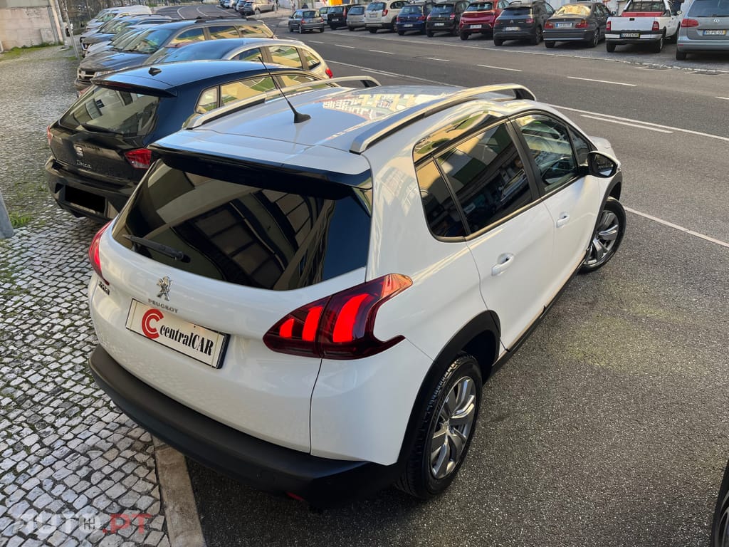 Peugeot 2008 1.5 BlueHDi Signature