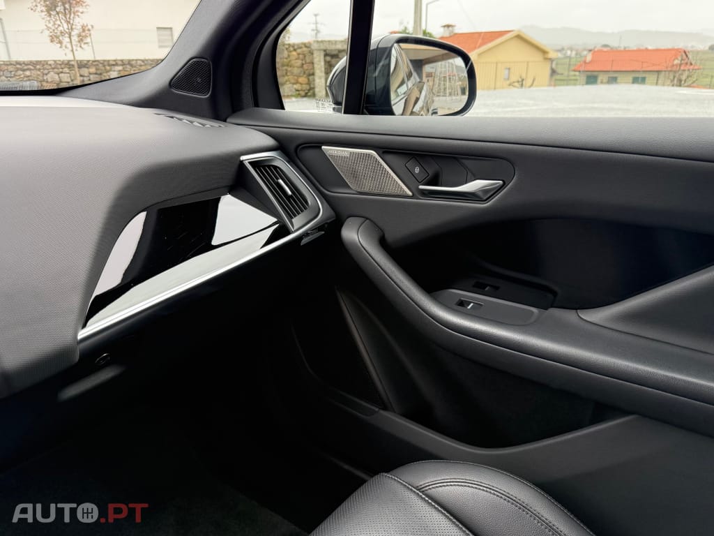 Jaguar I-Pace EV400 AWD S