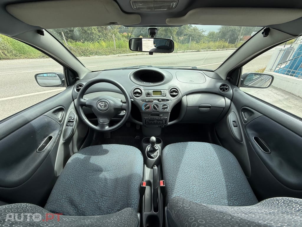 Toyota Yaris 1.0 Sol