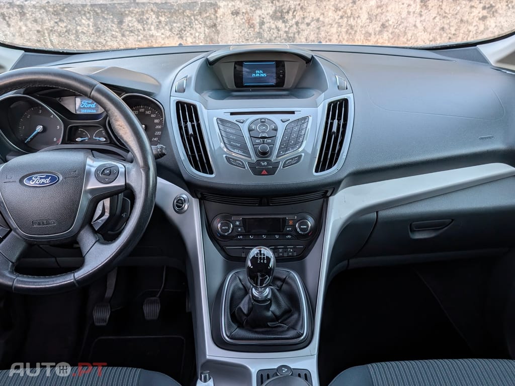 Ford Focus C-Max II 1.6 TDCi Titanium - Impecável - Oportunidade!